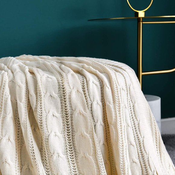 Cream White Knit Cable Knit Weave Pattern Decorative Bed Warm Accent Blanket - Picture 7 of 8
